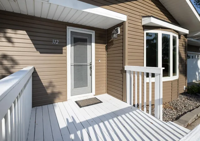 Photo 3 of Sale Pending at 312 3Rd Ave E, Halstad, MN 56548 | MLS# 7132810 | Listing updated on 2026-09-16