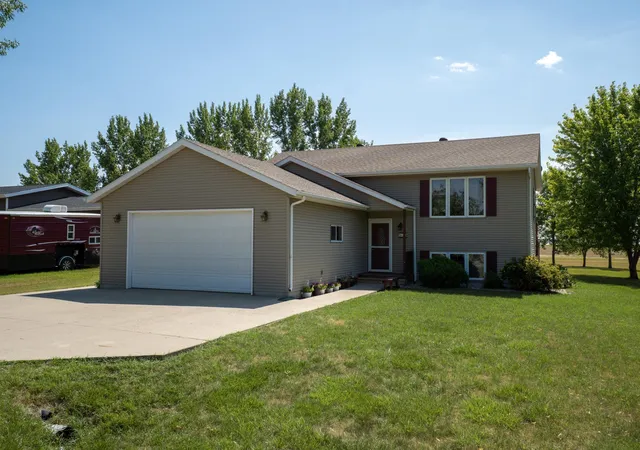 Single family home for sale at 621 Southview Dr, Hendrum, MN 56550 | MLS# 7132816