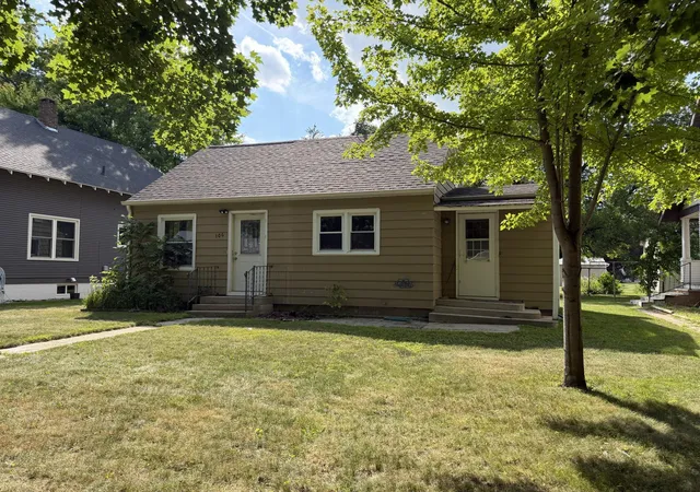 Photo 1 of Sale Pending at 106 N Oak St, Hendricks, MN 56136 | MLS# 7132818 | Listing updated on 2026-09-03
