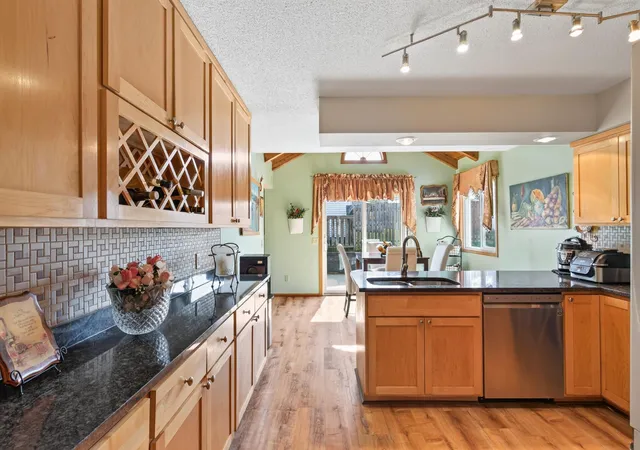 Photo 3 of Single family home for sale at 16609 Illinois Ave, Lakeville, MN 55044 | MLS# 7132823 | Listing updated on 2026-10-06