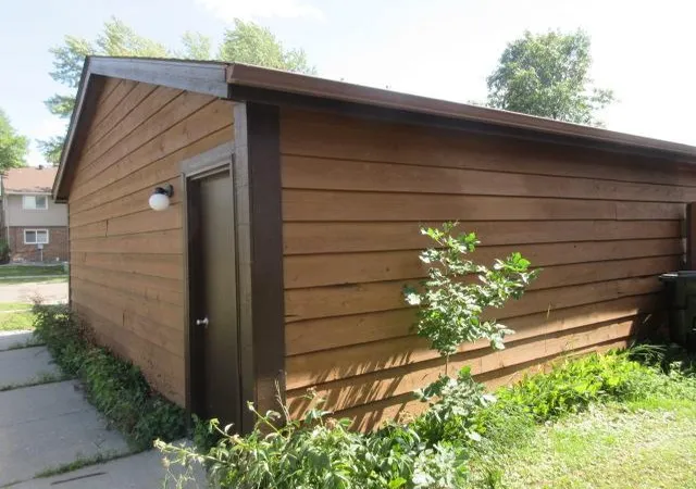 4th image of 2001 Park Blvd S, Fargo, ND 58103 | MLS# 7132832