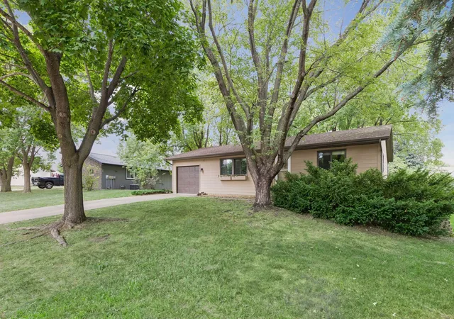 2nd image of 235 Crocus Ln, Monticello, MN 55362 | MLS# 7132850