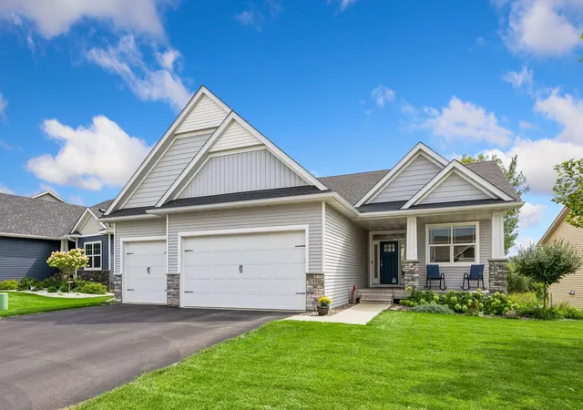 Photo 2 of Single family home for sale at 1558 Spruce St, Farmington, MN 55024 | MLS# 7132859 | Listing updated on 2026-10-08
