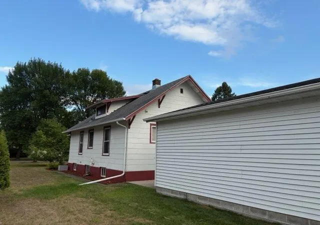 Photo 4 of Single family home for sale at 209 6Th St Se, Barnesville, MN 56514 | MLS# 7132864 | Listing updated on 2026-08-28
