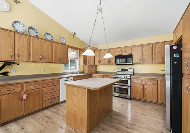 5th image of 15121 319Th Ave Nw, Princeton, MN 55371 | MLS# 7132867
