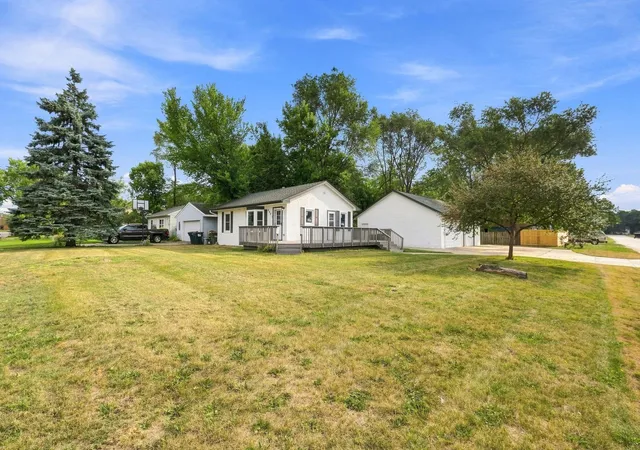 Photo 3 of Sale Pending at 8801 Madison St Ne, Blaine, MN 55434 | MLS# 7132871 | Listing updated on 2026-09-13