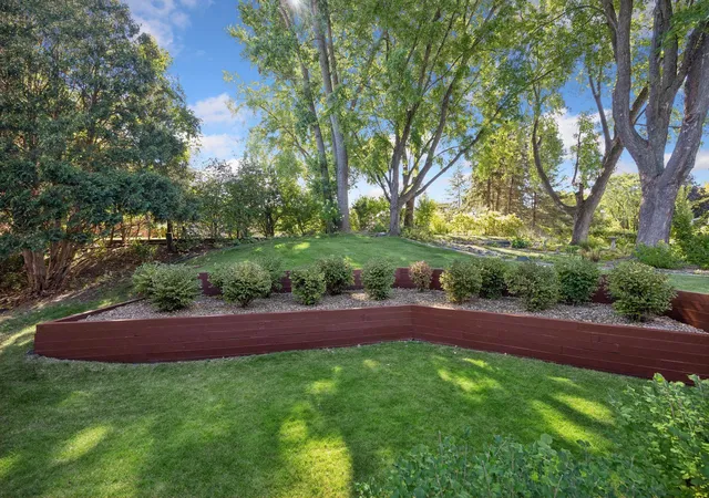 Photo 4 of Single family home for sale at 10001 Chowen Ave S, Minneapolis, MN 55431 | MLS# 7132875 | Listing updated on 2026-10-09