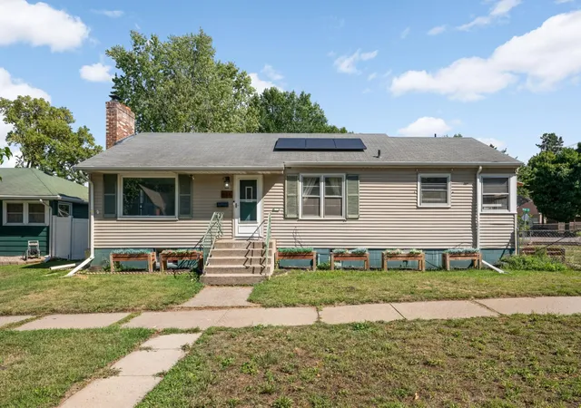 Photo 1 of Single family home for sale at 684 Bidwell St, Saint Paul, MN 55107 | MLS# 7132893 | Listing updated on 2026-09-18