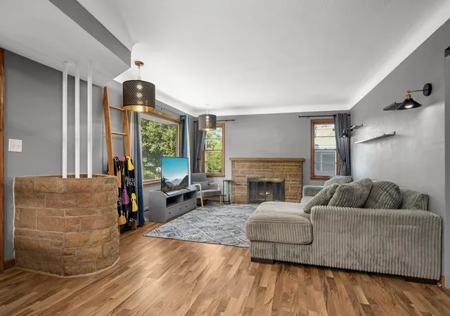 Photo 3 of Single family home for sale at 684 Bidwell St, Saint Paul, MN 55107 | MLS# 7132893 | Listing updated on 2026-09-18