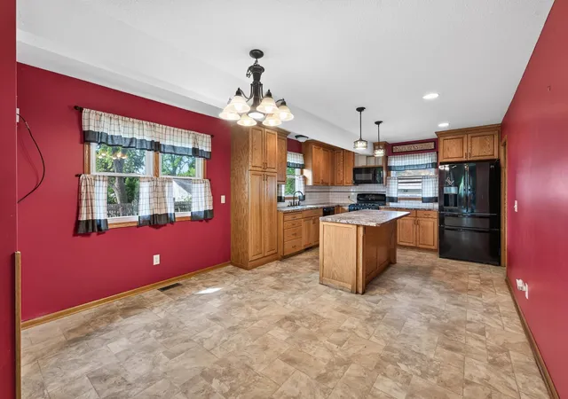 Photo 2 of Single family home for sale at 4422 Madison St Ne, Columbia Heights, MN 55421 | MLS# 7132895 | Listing updated on 2026-10-05