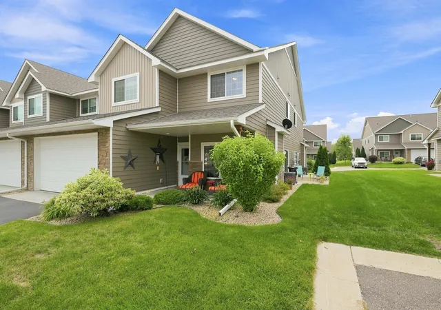 2nd image of 20602 Keystone Ave, Lakeville, MN 55044 | MLS# 7132897