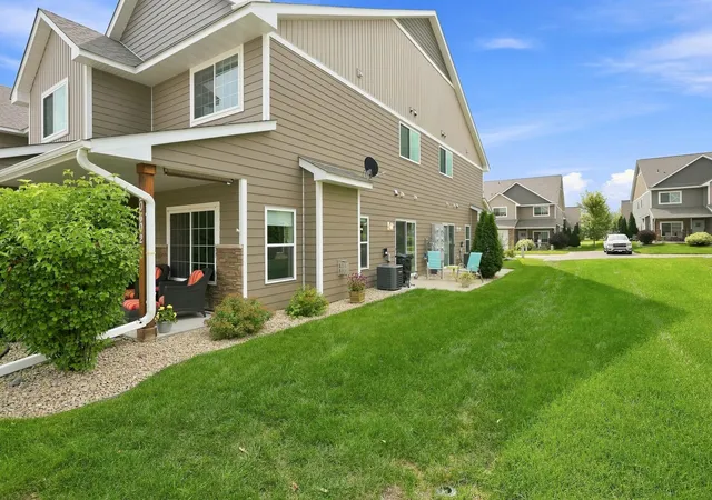 3rd image of 20602 Keystone Ave, Lakeville, MN 55044 | MLS# 7132897