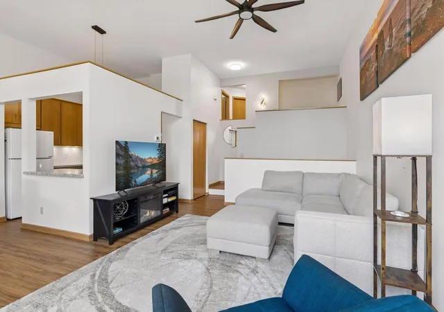 3rd image of 236 6Th St Ne, Minneapolis, MN 55413 | MLS# 7132906