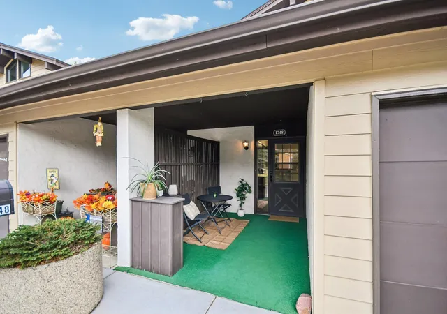 2nd image of 1748 Mcknight Rd N #24, Maplewood, MN 55109 | MLS# 7132953