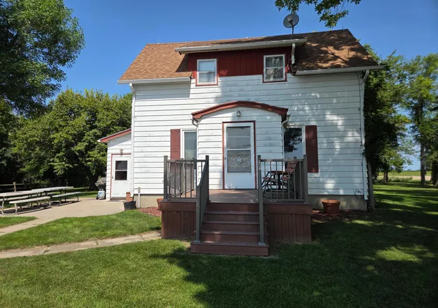 Photo 3 of Single family home for sale at 60713 150th St, Chokio, MN 56221 | MLS# 7132956 | Listing updated on 2026-08-26