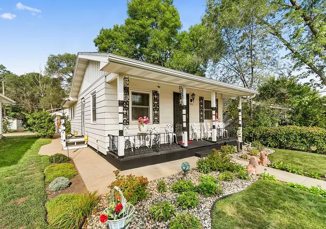 Photo 1 of Single family home for sale at 1025 35th Ave N, Saint Cloud, MN 56303 | MLS# 7132960 | Listing updated on 2026-10-27