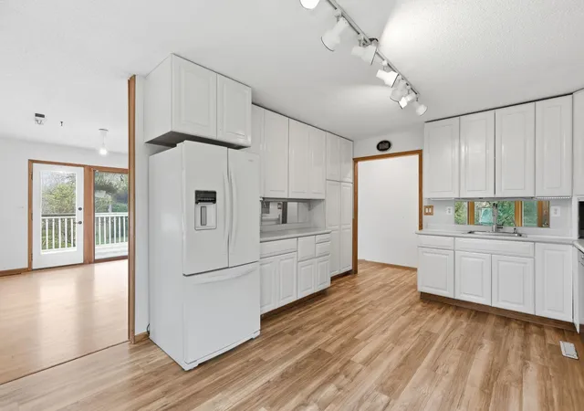 Photo 3 of Single family home for sale at 20046 Hillside Dr, Corcoran, MN 55374 | MLS# 7132963 | Listing updated on 2026-10-02