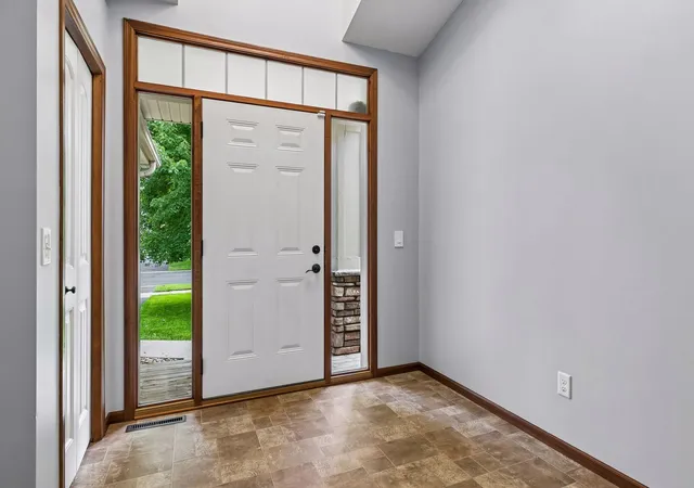 4th image of 636 130Th Ln Ne, Blaine, MN 55434 | MLS# 7132972
