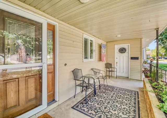 Photo 2 of Single family home for sale at 813 Oak St, West Fargo, ND 58078 | MLS# 7132974 | Listing updated on 2026-09-03