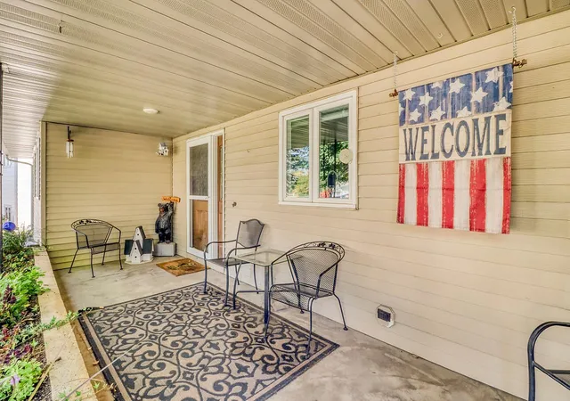 Photo 4 of Single family home for sale at 813 Oak St, West Fargo, ND 58078 | MLS# 7132974 | Listing updated on 2026-09-03