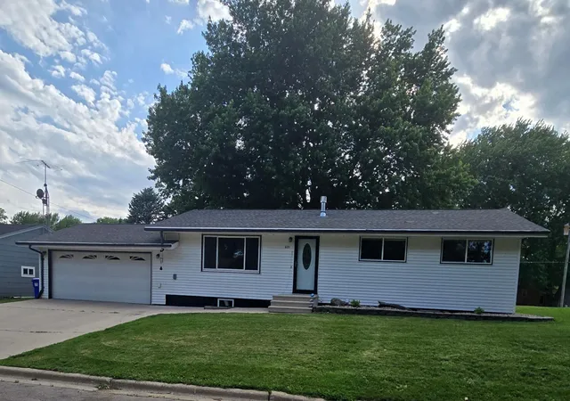 1st image of 601 N Maryland Ave, Fulda, MN 56131 | MLS# 7132999