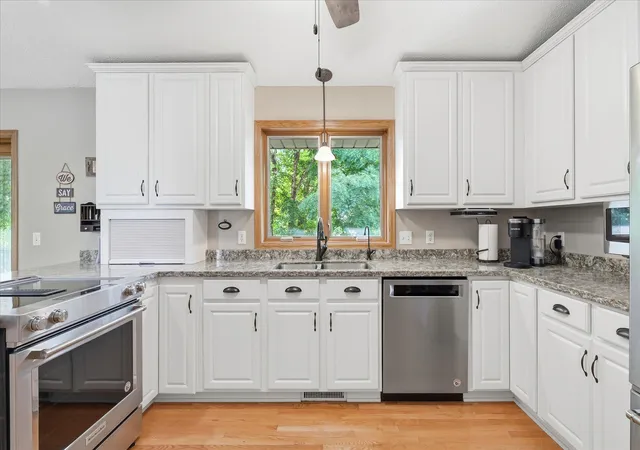 Photo 4 of Sale Pending at 13705 59Th Pl N, Plymouth, MN 55446 | MLS# 7133005 | Listing updated on 2026-09-04