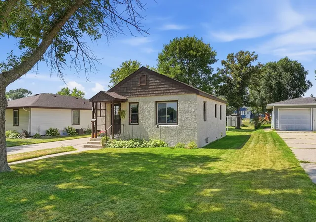 2nd image of 409 Main St N, Sauk Centre, MN 56378 | MLS# 7133035
