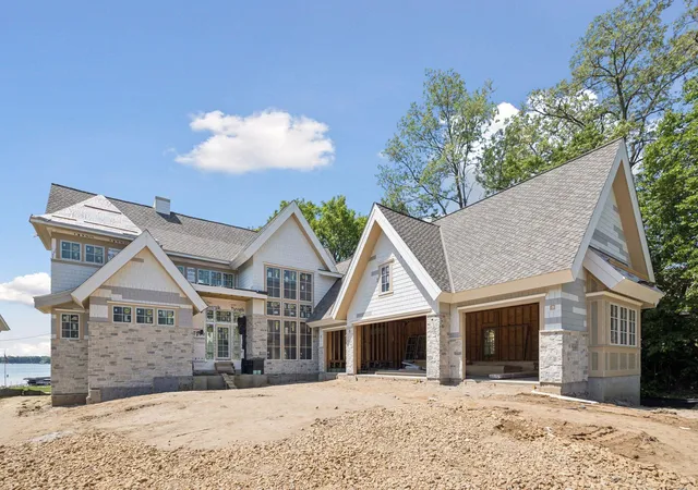 Photo 1 of Single family home for sale at 4485 N Shore Dr, Orono, MN 55364 | MLS# 7133069 | Listing updated on 2026-09-22