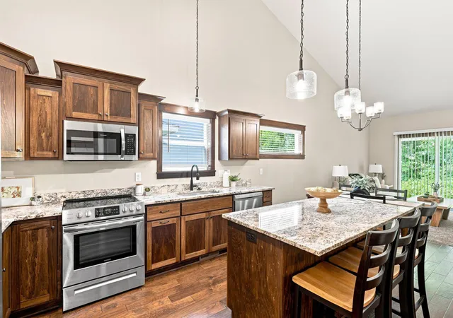 2nd image of 7801 Ava Trl, Inver Grove Heights, MN 55077 | MLS# 7133072
