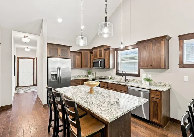 image of 7801 Ava Trl, Inver Grove Heights, MN 55077 | MLS# 7133072