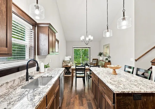 image of 7801 Ava Trl, Inver Grove Heights, MN 55077 | MLS# 7133072