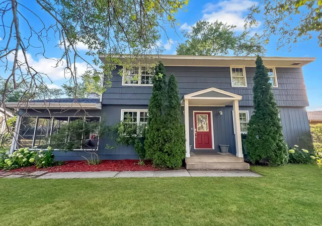 Photo 1 of Single family home for sale at 1208 Park St, Anoka, MN 55303 | MLS# 7133082 | Listing updated on 2026-09-19