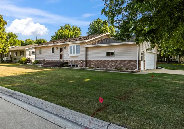 Photo 1 of Sale Pending at 201 12th Ave Nw, Pipestone, MN 56164 | MLS# 7133089 | Listing updated on 2026-09-16