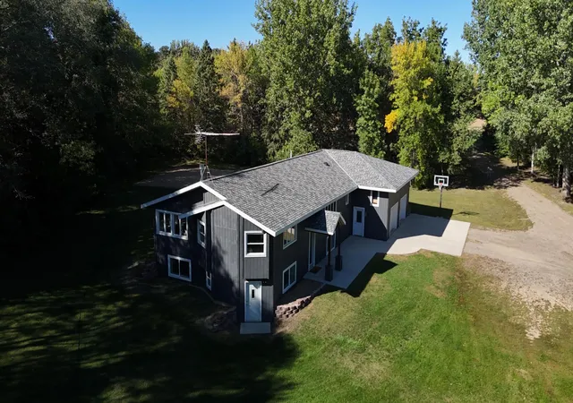 Photo 4 of Sale Pending at 11791 NE 82 Avenue, Kandiyohi, MN 56251 | MLS# 7133101 | Listing updated on 2026-09-30