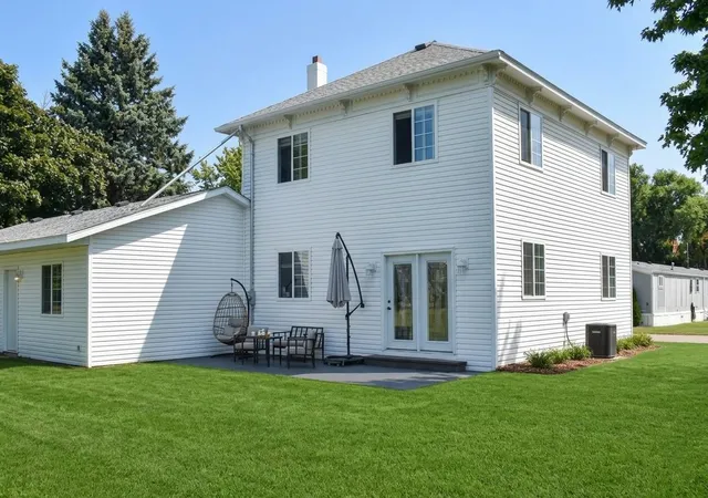 8th image of 109 Washburn Ave, Belgrade, MN 56312 | MLS# 7133104