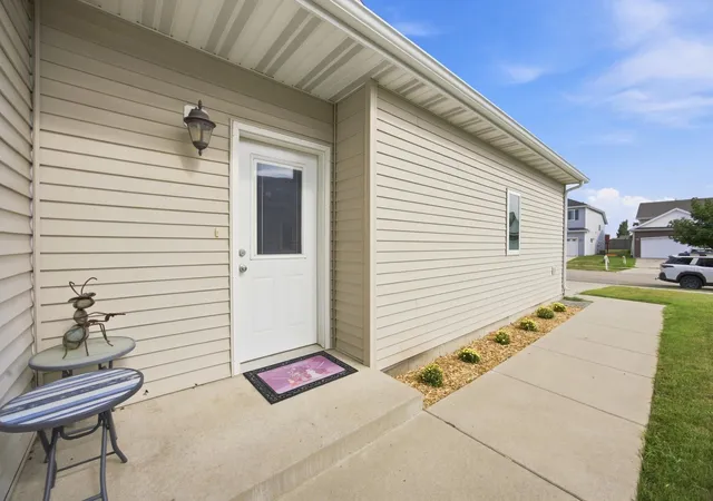 4th image of 3542 23Rd Ave S, Moorhead, MN 56560 | MLS# 7133111