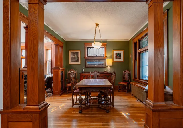 Single family home for sale at 1226 Albemarle St, Saint Paul, MN 55117 | MLS# 7133121