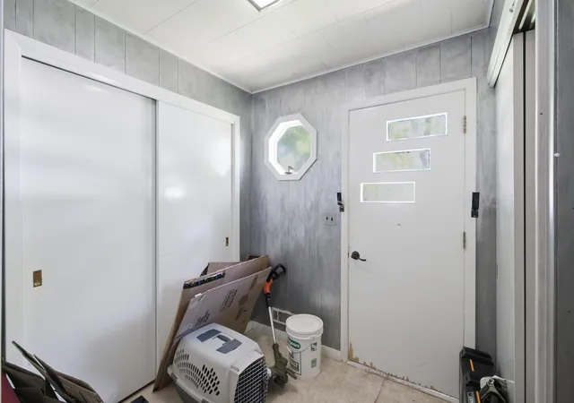 3rd image of 204 E 12Th St, Blue Earth, MN 56013 | MLS# 7133136