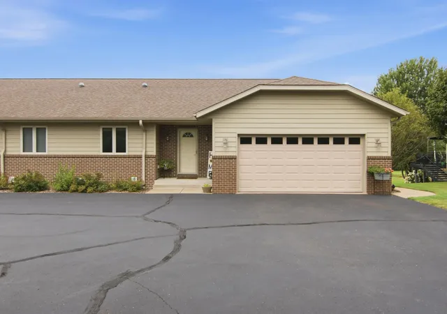 1st image of 9852 162nd St, Anson Twp, WI 54729 | MLS# 7133142