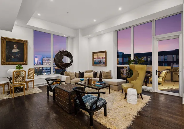 Listing Photo 1 - Condo for sale in Eleven on the River located at 1111 W River Pkwy, Minneapolis, MN 55415 - Unit #15E
