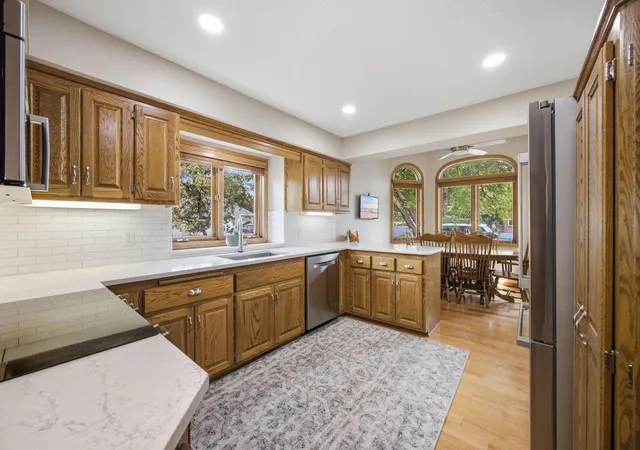 Photo 2 of Sale Pending at 1264 Silverthorn Dr, Shoreview, MN 55126 | MLS# 7133152 | Listing updated on 2026-09-03