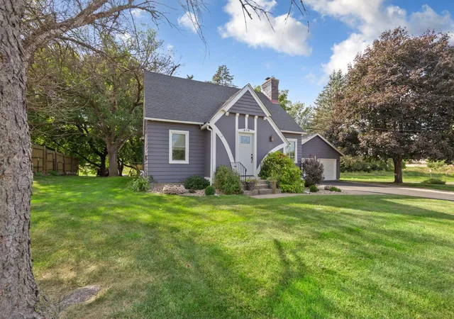 Photo 2 of Sale Pending at 418 Prairie Ave, Faribault, MN 55021 | MLS# 7133155 | Listing updated on 2026-09-03