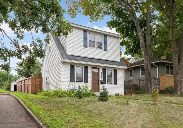 Photo 3 of Sale Pending at 3540 Noble Ave N, Crystal, MN 55422 | MLS# 7133160 | Listing updated on 2026-09-04