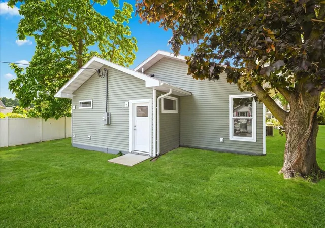 Photo 21 of Single family home for sale at 214 Amundson St N, Amery, WI 54001 | MLS# 7133161 | Listing updated on 2026-08-28