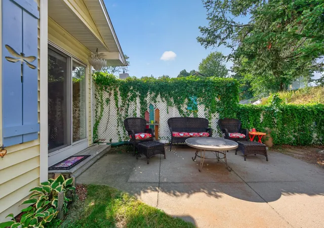 41st image of 16614 Terrey Pine Dr, Eden Prairie, MN 55347 | MLS# 7133175