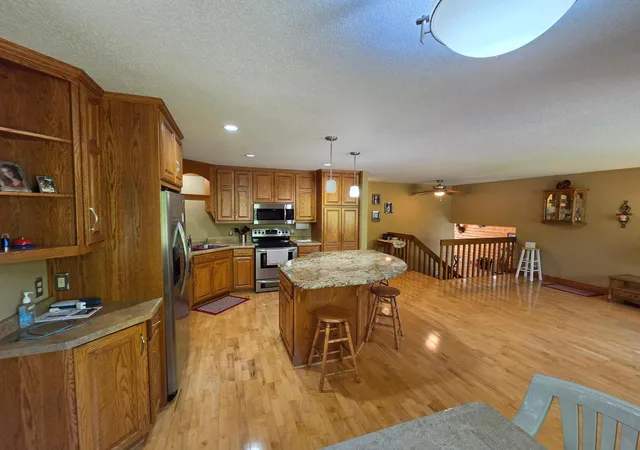 Photo 3 of Single family home for sale at 8311 County Road 6, Rockville, MN 56301 | MLS# 7133181 | Listing updated on 2026-10-28