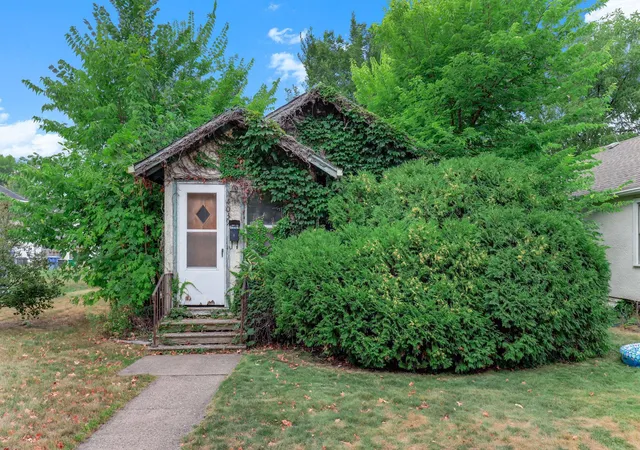 Photo 1 of Sale Pending at 4039 Upton Ave N, Minneapolis, MN 55412 | MLS# 7133204 | Listing updated on 2026-10-13