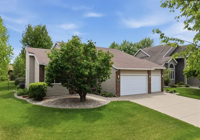 2nd image of 2608 25th Ave S, Fargo, ND 58103 | MLS# 7133212