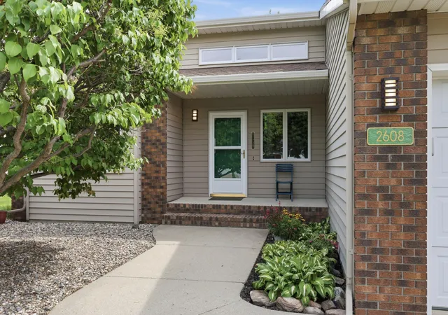 Photo 3 of Sale Pending at 2608 25th Ave S, Fargo, ND 58103 | MLS# 7133212 | Listing updated on 2026-09-04