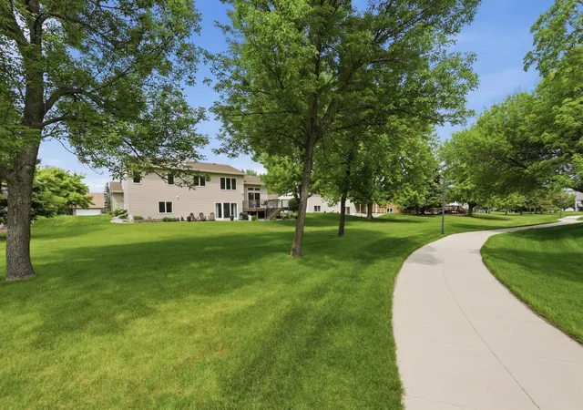 Photo 4 of Sale Pending at 2608 25Th Ave S, Fargo, ND 58103 | MLS# 7133212 | Listing updated on 2026-10-28